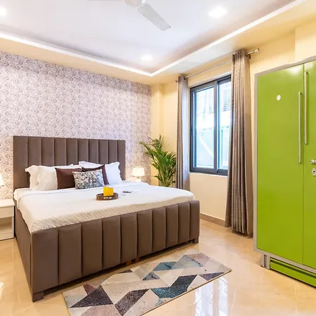Homlee-Legacy 3Bhk Flat In Central Del-Lift-Terrace